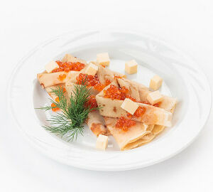 Блинчики с красной икрой