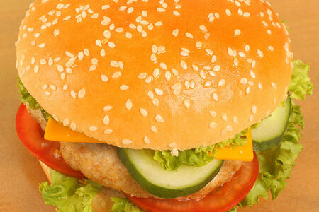 Чизбургер с курицей