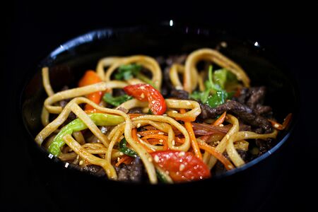 Лапша удон с говядиной