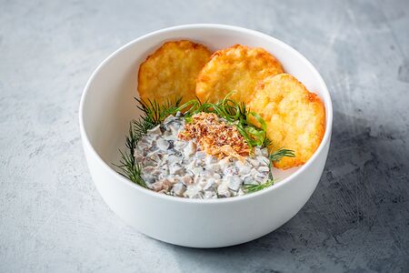 Тартар из соленых груздей