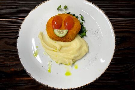 Куриная котлетка с пюре