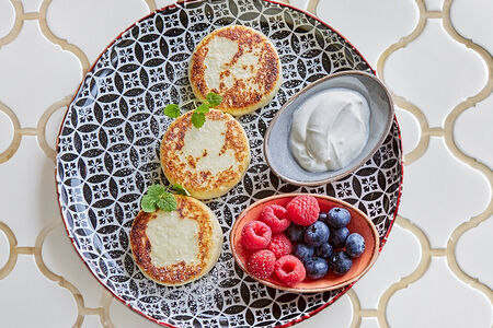 Сырники ванильные со сметаной