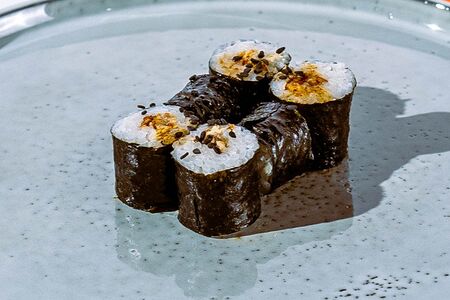 Ролл с угрем