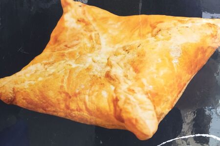 Слоёный хачапури с сыром