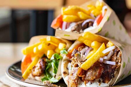 Шаурма фирменная в пите куриная