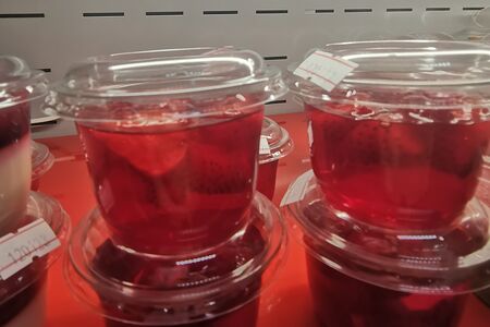 Вишня в желе