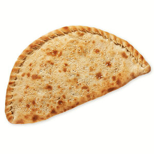 Кальцоне с красной рыбой