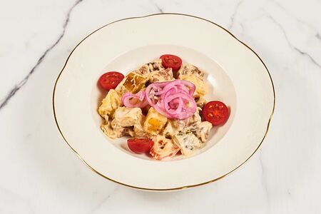 Тёплый салат с говядиной