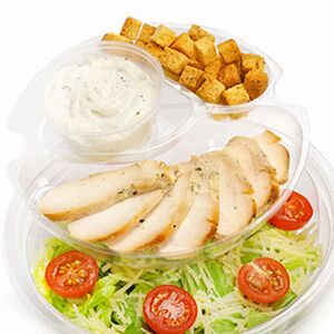 Салат Цезарь с курицей