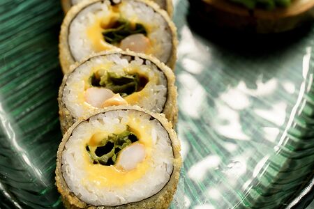 Темпура с креветкой и сыром