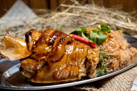 Рулька по-гивонски