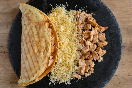 Пицца с курицей двойная