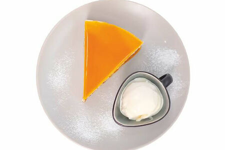 Чизкейк Сникерс