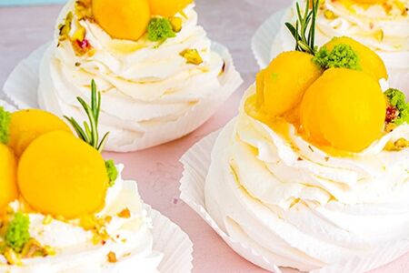 Пирожное Анна Павлова манго-маракуйя