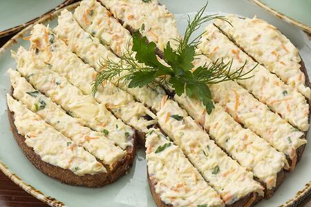 Гренки ржаные с замазкой