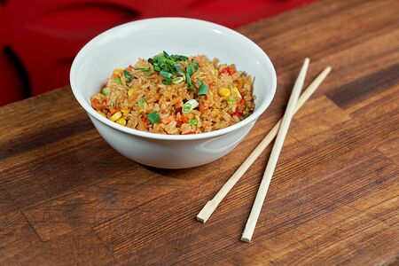 Рис, жаренный с овощами