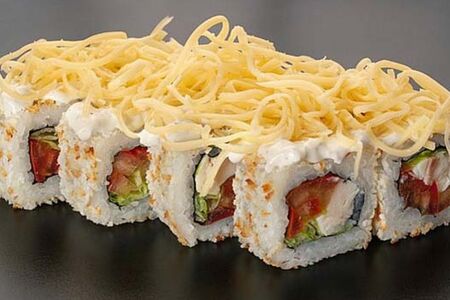 Роллы цезарь с курицей 8 штук