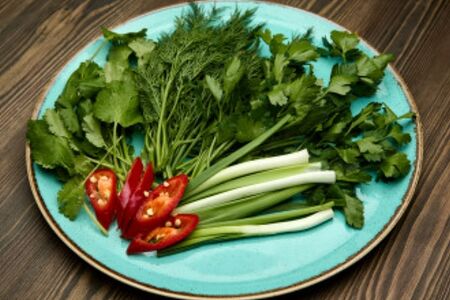 Ассорти из свежей зелени