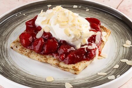 Клубника со сливками