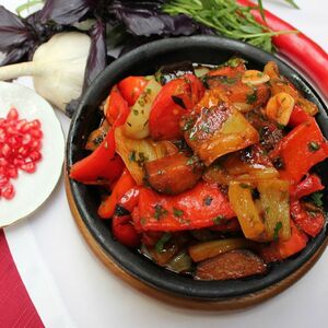 Аджапсандал овощной