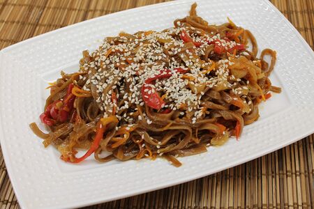 Лапша Wok овощная в соусе терияки