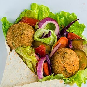 Веган донер в лаваше с фалафелем