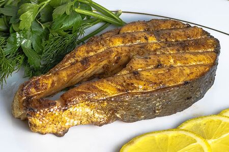 Стейк из сёмги или форели на мангале