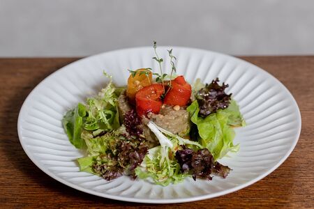 Салат с паштетом из баклажанов