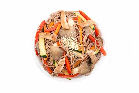 Гречневая лапша с курицей