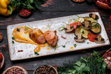 Куриное филе в беконе