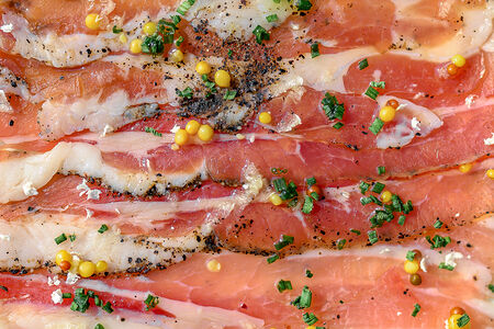 Сало, хрен, горчица