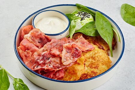 Драники с беконом