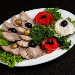 Язык с хреном