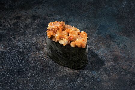 Острые суши с угрем