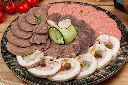 Мясное ассорти