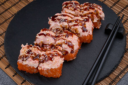 Ролл горячий с лососем и креветкой