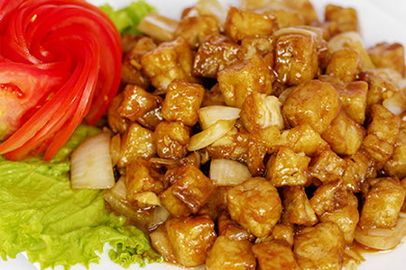 611 Минтай в соевом соусе с луком