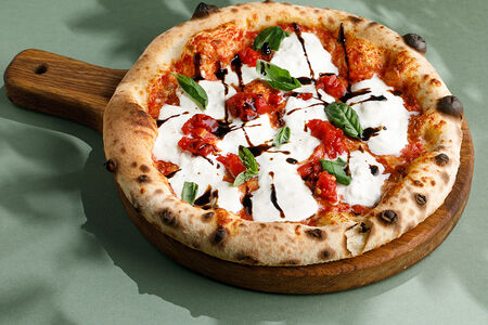 Пицца со страчателлой