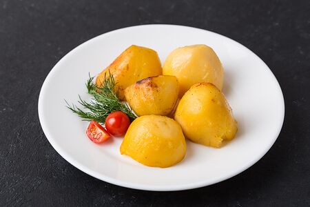 Картофель запеченный по-домашнему