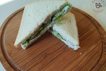 Сэндвич с ветчиной