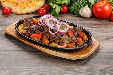 Говядина с овощами