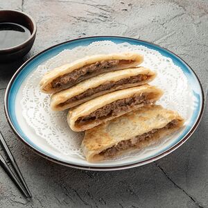 Лепешка из говядины 牛肉馅饼