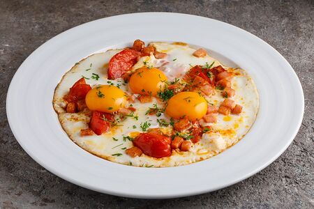 Яичница глазунья