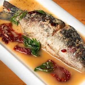 Կարմրախայտ չորաթանի սոուսով