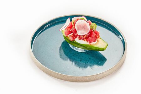 Половина авокадо