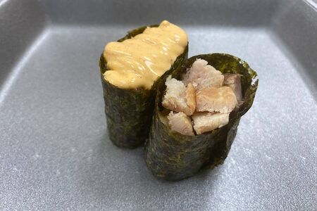 Гункан с угрем