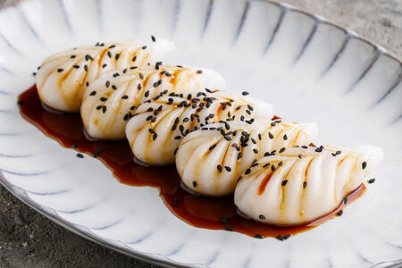 Димсамы с крабом и гребешком