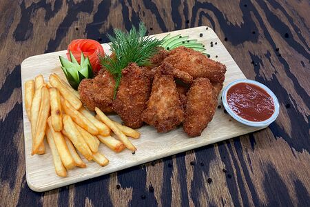 Крылышки в панировке