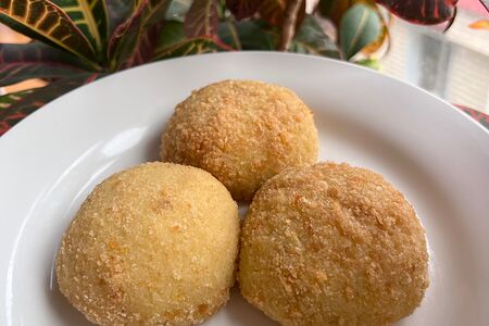 Биточки из чечевицы постные