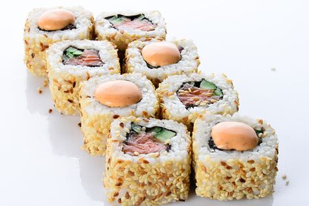 Ролл Спайси сяке кунсей